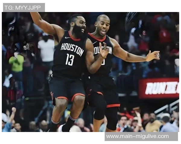 科林斯解析小卡与哈登的领导力表现场内外积极发声引领球队