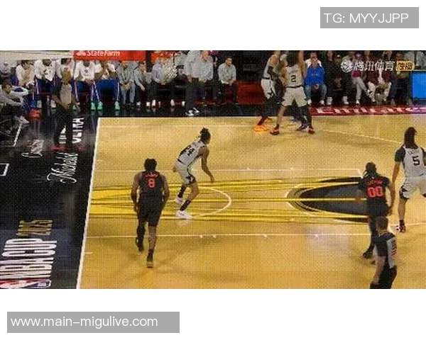 布朗激活替补阵容文班少远投米罗篮板技能点满助力球队胜利