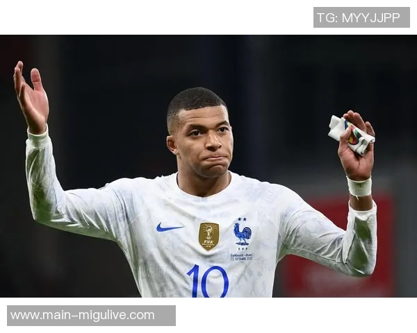 去年1月法国五大联赛射手榜登贝莱紧随姆巴佩后仅差22球